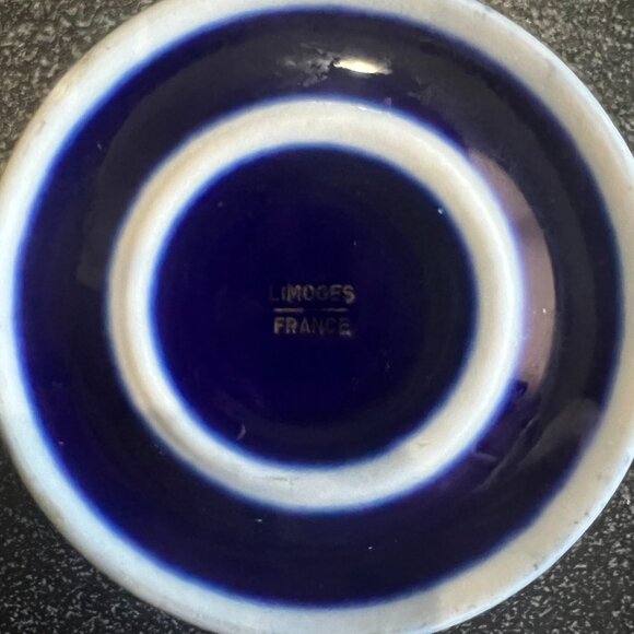 VINTAGE LIMOGE TRINKET DISH WITH LID - Picture 2 of 5